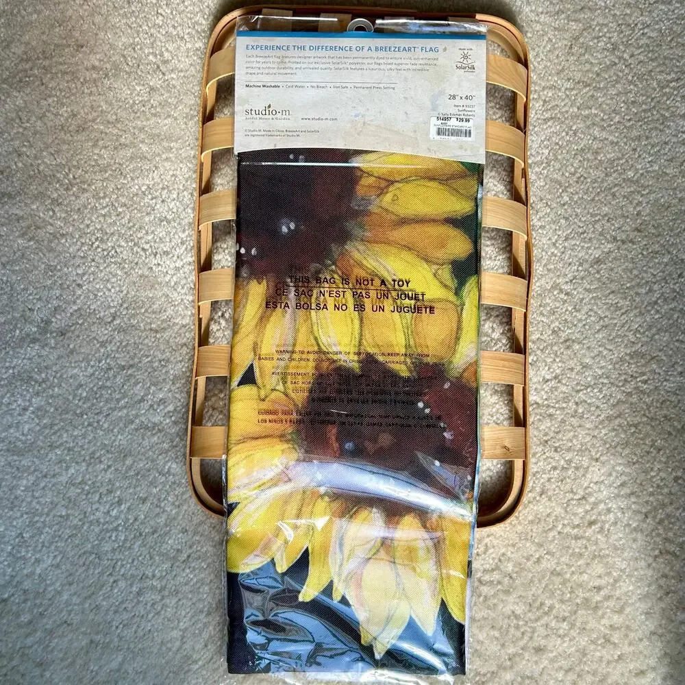 Breeze Art Solar Silk Outdoor Sunflower Flag